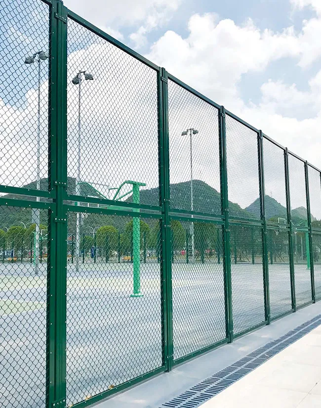 Proyecto de cerca de alambre de cadena para cancha deportiva